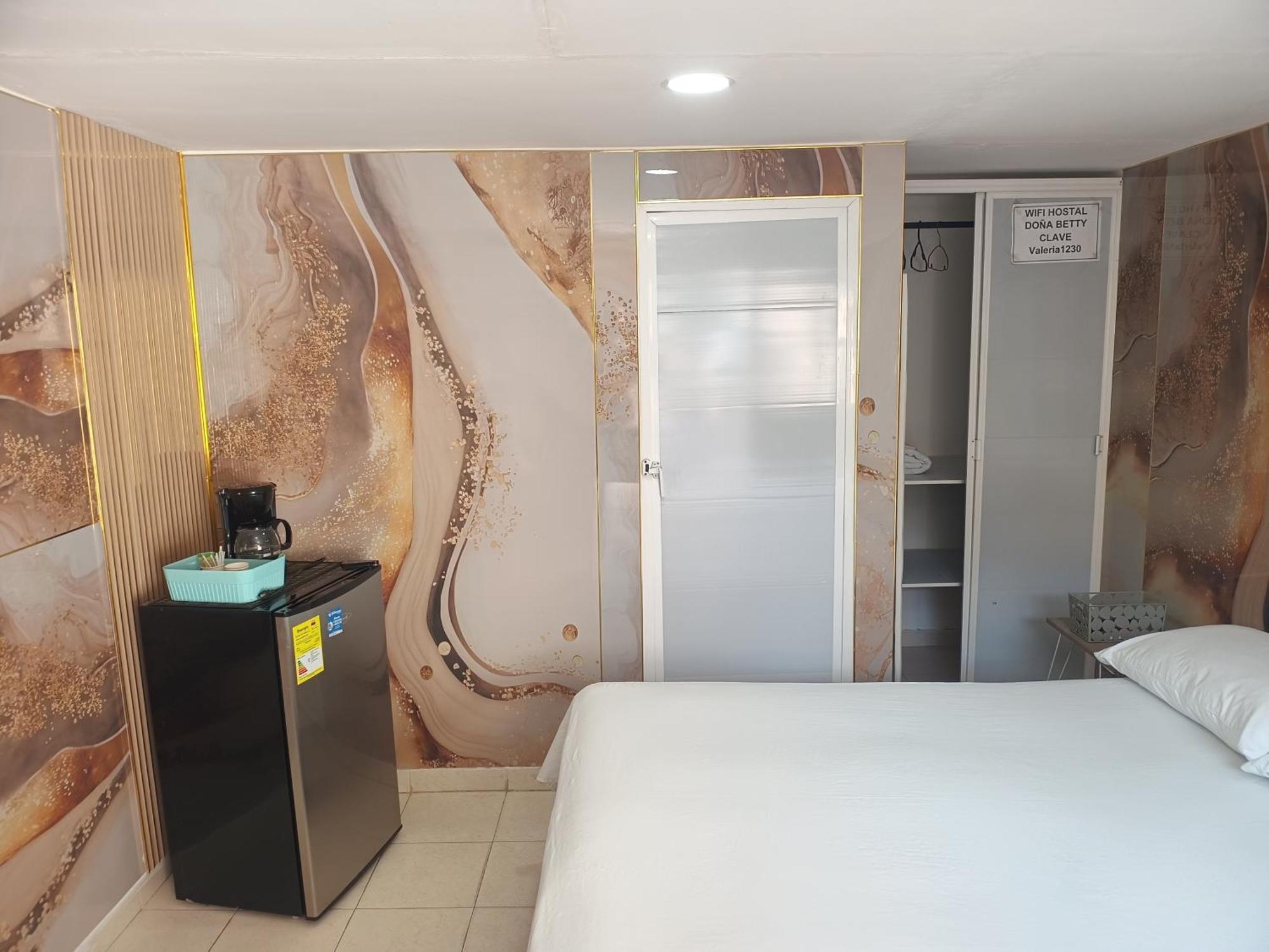 Hostal Dona Betty 2 — Fotos 2